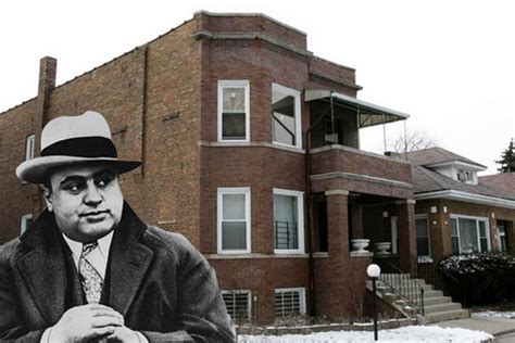 Where did Capone live in Chicago?