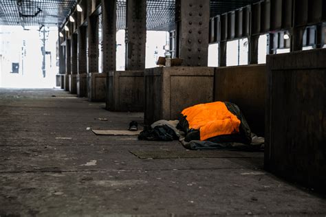 Where Do Homeless People Sleep In Winter Chicago?