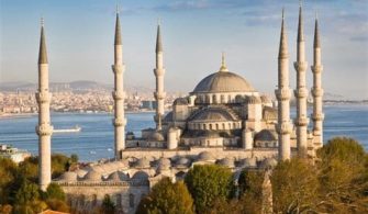 Where do the rich go in Istanbul?