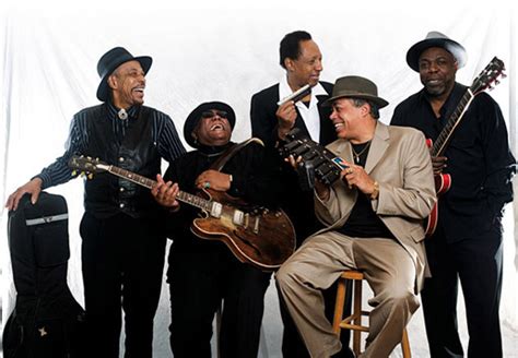 Which of the following musicians is from the Chicago blues style?