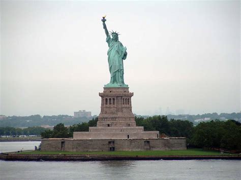 Why can’t you go in the Statue of Liberty anymore?