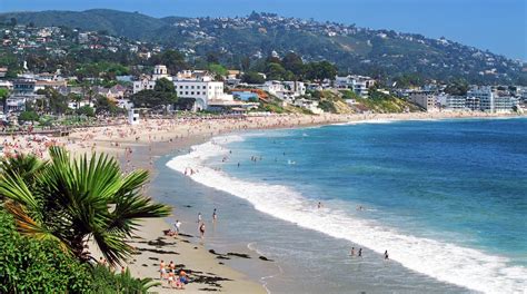 Why is Laguna Beach so popular?