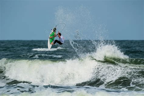 Are there surf beaches in Florida?