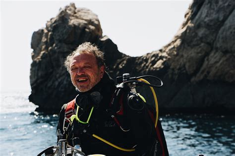 At what age should you stop scuba diving?