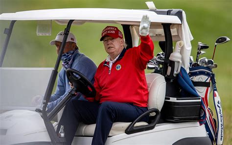 Can anyone play at a Trump golf course?