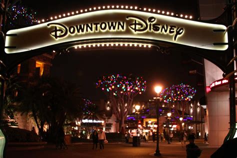 Can I Get Into Downtown Disney Without A Reservation?