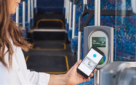 Can I Use Apple Pay On The Bus?