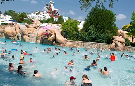 Can you do both Disney water parks in one day?