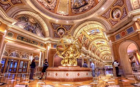 Can You Go Inside The Venetian For Free?