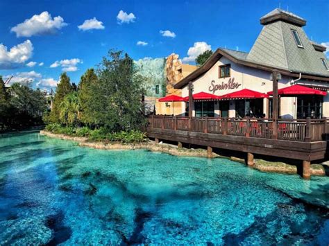 Can you go to Disney Springs for free?