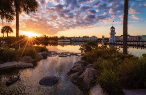 Can you just visit Disney resorts without staying there?