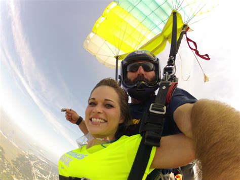 Can you skydive over 250 pounds?