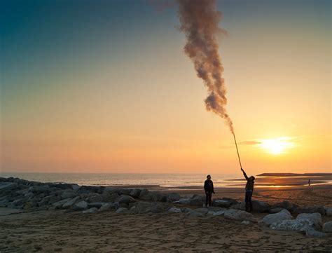 Can you smoke on beaches in Florida?