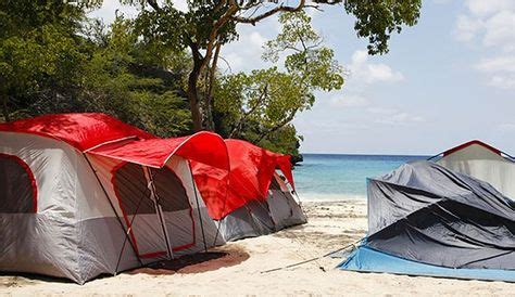 Can you stay in a tent on the beach in Florida?