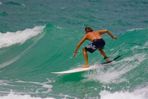 Can You Surf At Siesta Key Beach?