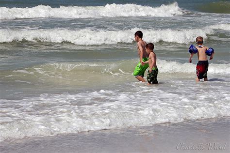 Can you swim at Anna Maria Island?