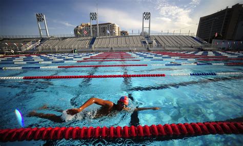 Can You Swim Year Round In Fort Lauderdale?