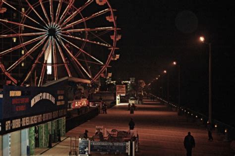 Can You Walk On Daytona Beach At Night?