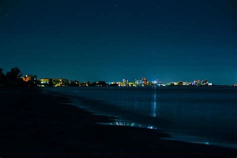 Can you walk on the beach at night in Fort Myers?