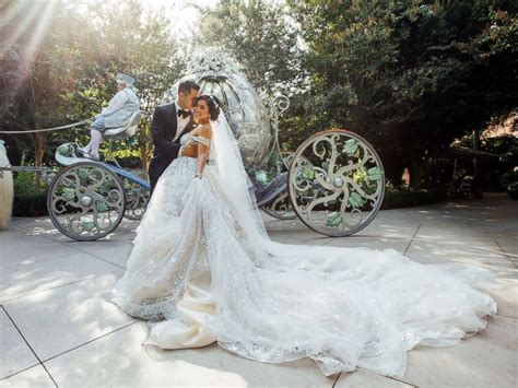 Do couples pay for Disney Fairytale Weddings?