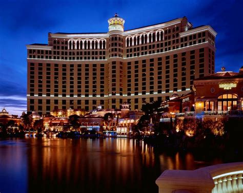 Do Vegas Hotel Prices Drop?