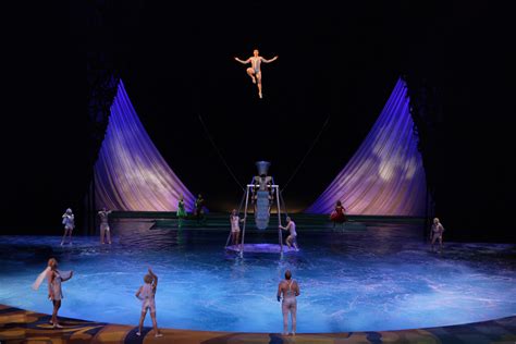 Does Cirque Du Soleil O Have A Story?