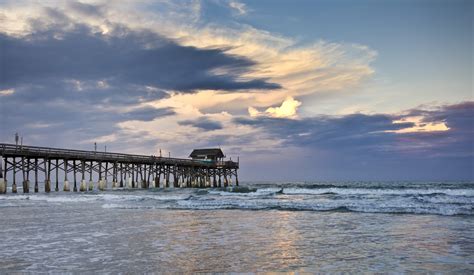 Does Cocoa Beach have brown water?