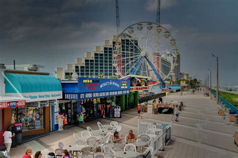 Does Daytona have a boardwalk?