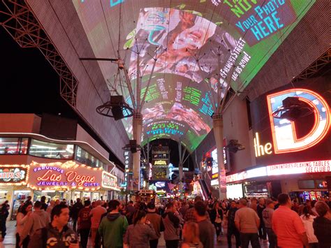 Does Fremont Street Have $5 Tables?