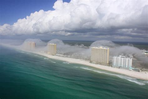 Does Miami get tsunamis?