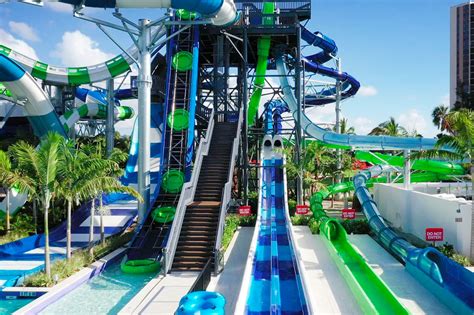 Does Miami have waterparks?