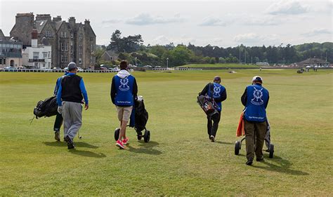 Does St Andrews Require Caddies?