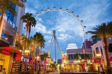 Does The High Roller Have Free Parking?