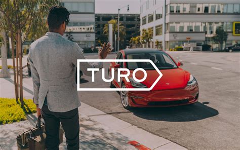 Does Turo charge an airport fee?