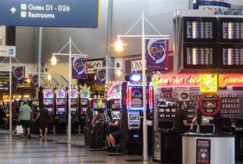 Does Vegas Airport Have Poker Tables?