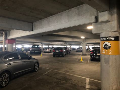 How Do You Avoid Parking At Universal Orlando?