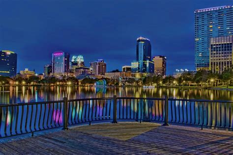 How do you park in downtown Orlando?