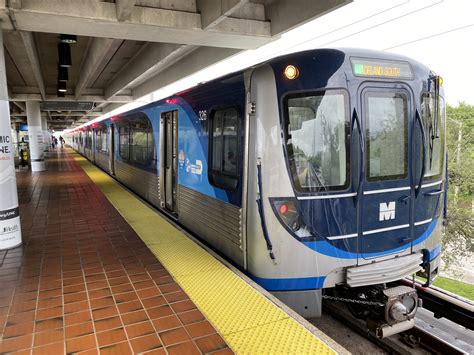 How do you ride the Metro in Miami?