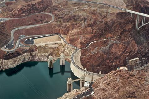 How Far Is Hoover Dam From Las Vegas?