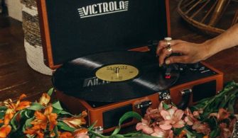 How Long Do Vinyl Records Last?