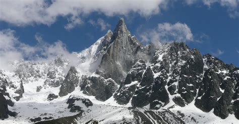 How long does it take to climb Aiguille du Dru?