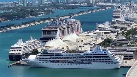 How long does it take to deboard a cruise ship in Miami?