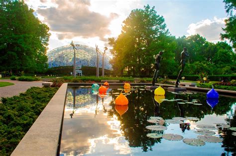 How Long Does It Take To Walk Through The St Louis Botanical Gardens?