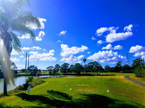 How Many Golf Courses Are In Tampa Florida?