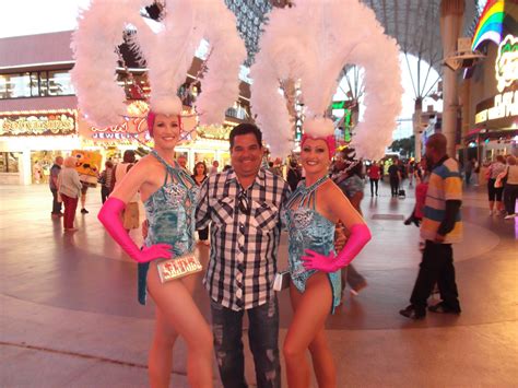 How To Dress On Fremont Street Las Vegas?