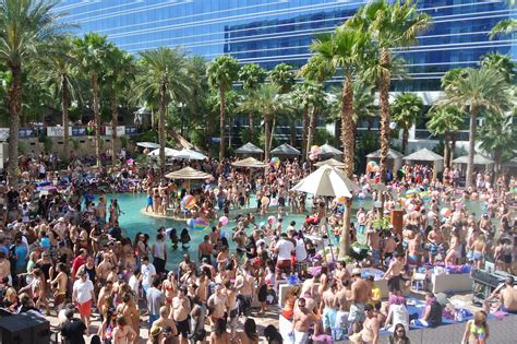 How To Get Free Pool Party Las Vegas?