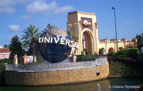 Is 1 day enough for Universal Studios?