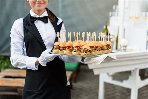 Is A Caterer A Cook?