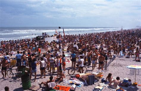 Is Cocoa Beach a party beach?