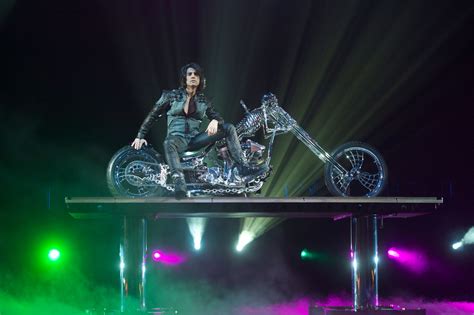 Is Criss Angel Still Doing Shows In Las Vegas?